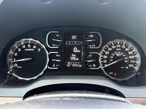 Used 2021 Toyota Tundra Limited w/ Limited Premium Package AWD/4WD image 24