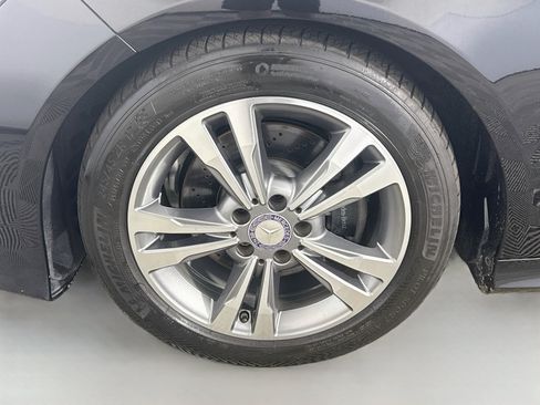 Used 2016 Mercedes-Benz E 350 Sedan image 37