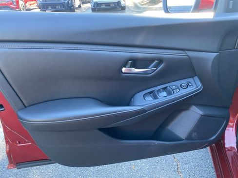 Used 2023 Nissan Sentra SV image 9