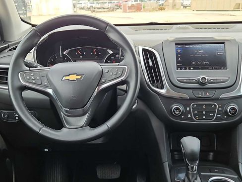 Used 2024 Chevrolet Equinox LT FWD image 14