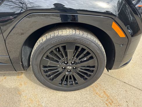 Used 2025 Hyundai Santa Fe Calligraphy image 12