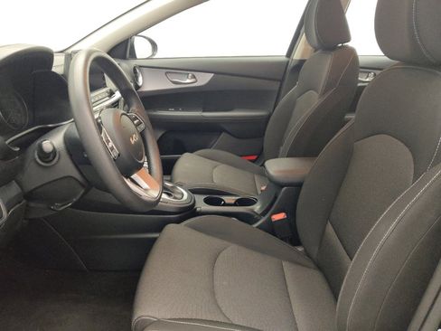Used 2024 Kia Forte LXS FWD image 17