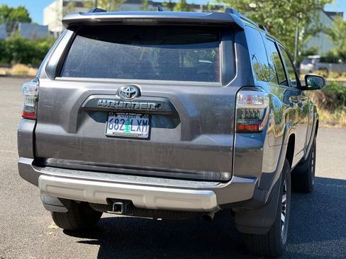 Used 2019 Toyota 4Runner TRD Off-Road Premium AWD/4WD image 5