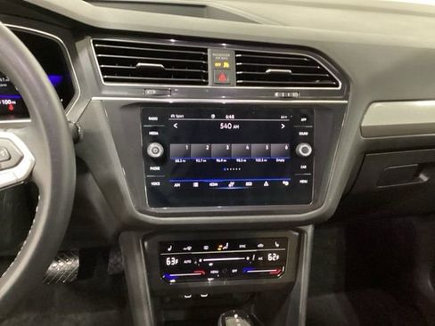 Certified 2023 Volkswagen Tiguan SE AWD/4WD image 10