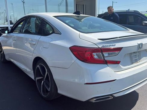 Used 2021 Honda Accord Sport image 4