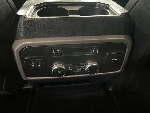 Used 2020 Ford Expedition XLT w/ Equipment Group 202A image 25