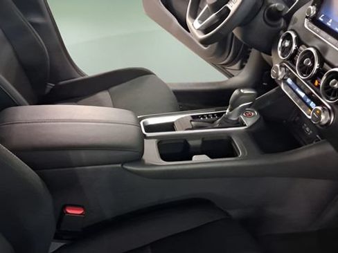 Used 2025 Nissan Sentra SV w/ All-Weather Package FWD image 23