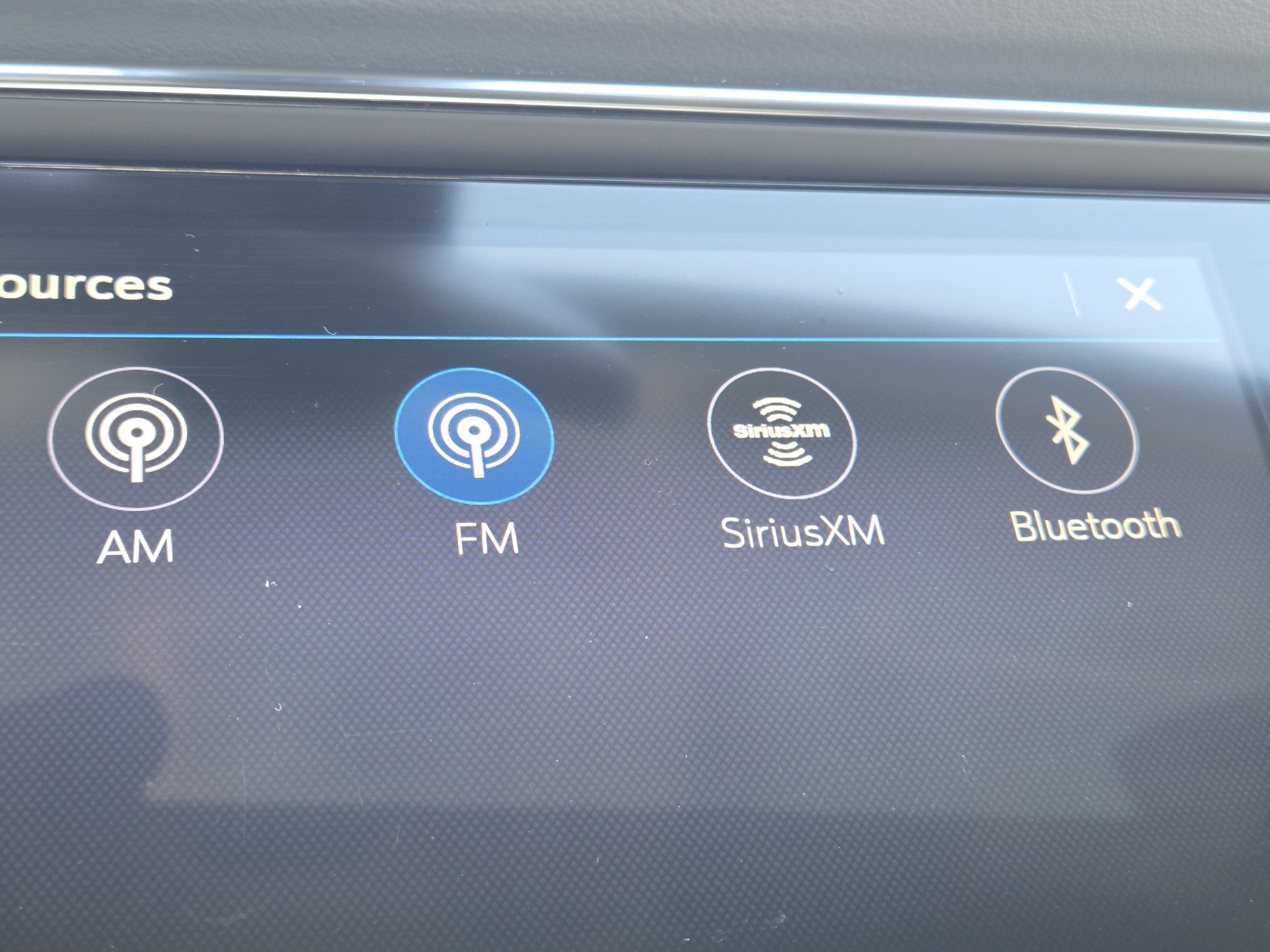 Used 2021 Buick Enclave Premium w/ Sun and Sites Package AWD/4WD image 38
