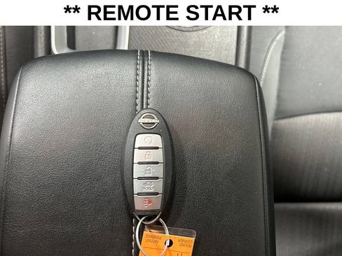 Used 2025 Nissan Altima 2.5 SV FWD image 10