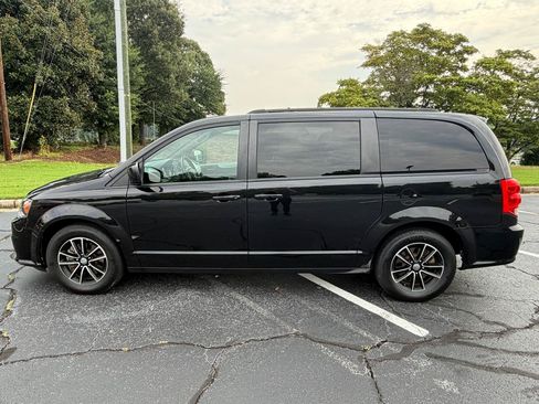 Used 2018 Dodge Grand Caravan GT FWD image 8