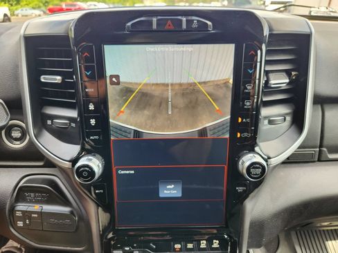 Used 2024 RAM 3500 Big Horn w/ Night Edition AWD/4WD image 16