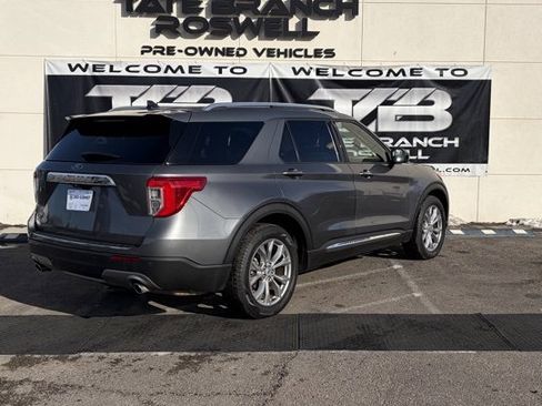 Used 2023 Ford Explorer Limited image 5