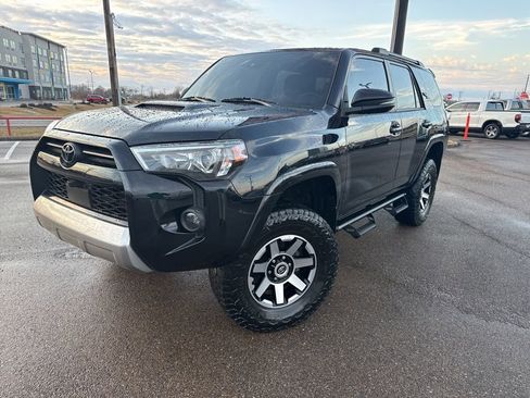 Used 2023 Toyota 4Runner TRD Off-Road Premium w/ Off Road Premium Plus Package image 27
