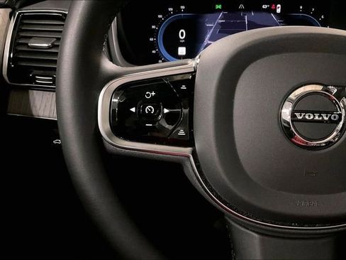 Certified 2023 Volvo XC90 B6 Ultimate image 19