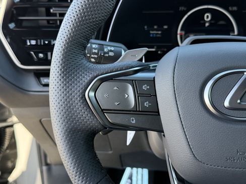 New 2026 Lexus TX 500h AWD image 23