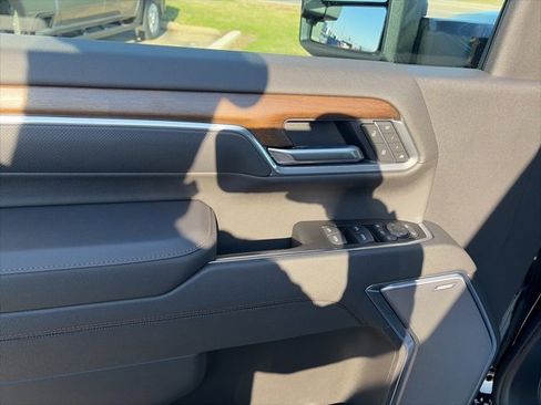 New 2026 Chevrolet Silverado 2500 High Country w/ High Country Premium Package image 17