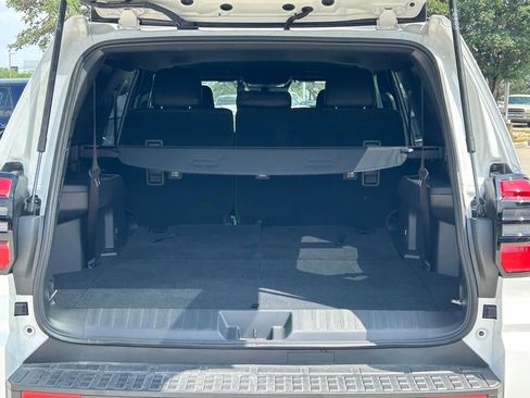 Used 2025 Toyota 4Runner SR5 RWD image 12