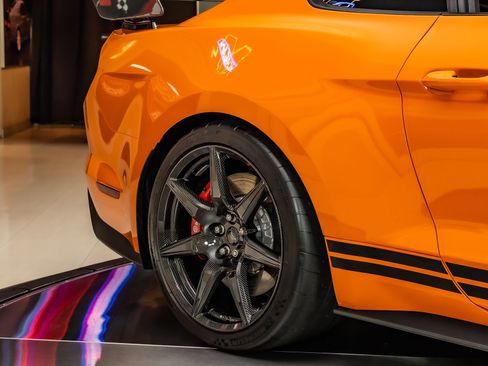 Used 2021 Ford Mustang Shelby GT500 RWD image 23