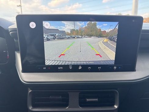 New 2025 Ford Maverick XL image 22