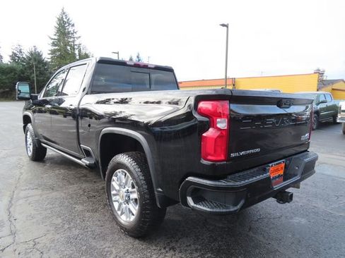 Used 2022 Chevrolet Silverado 3500 High Country w/ Safety Package II image 5