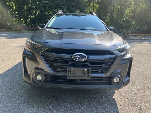 Certified 2025 Subaru Outback Premium AWD/4WD image 4