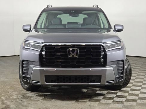 New 2026 Honda Pilot Touring image 2