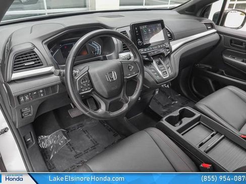 Certified 2024 Honda Odyssey Sport image 17