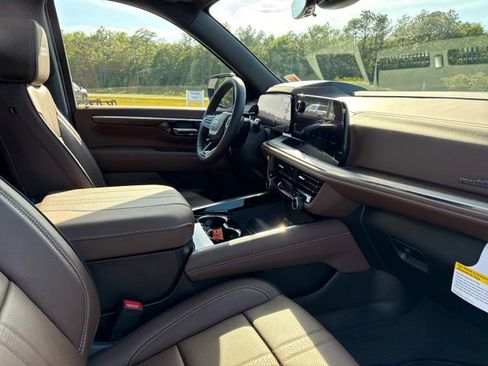 New 2026 Chevrolet Tahoe High Country RWD image 12