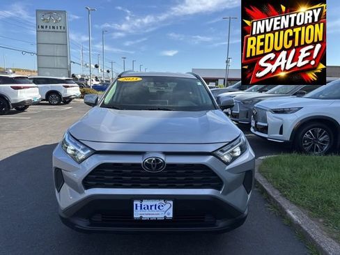 Used 2023 Toyota RAV4 XLE AWD/4WD image 4