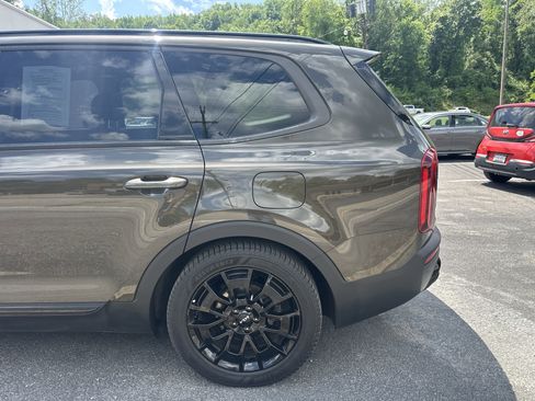Used 2022 Kia Telluride EX w/ EX Premium Package AWD/4WD image 8