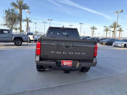 Certified 2024 Toyota Tacoma TRD Sport w/ TRD Sport Premium Package AWD/4WD image 6