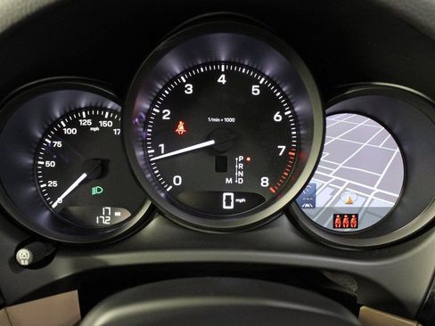 Certified 2026 Porsche Macan image 21