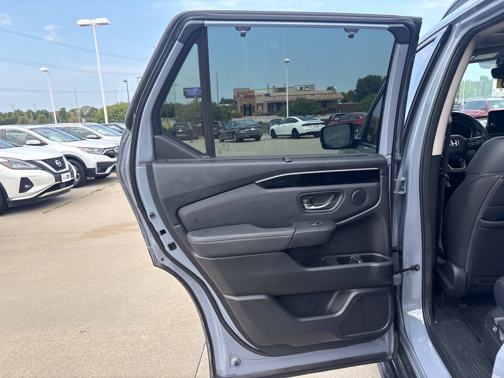 Certified 2024 Honda Pilot Touring image 39