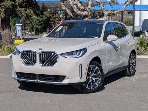 New 2026 BMW X3 xDrive30 w/ Premium Package image 1