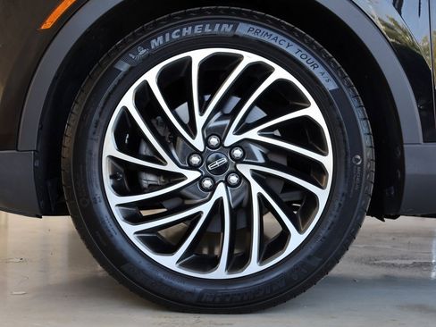 Used 2019 Lincoln Nautilus Reserve image 37