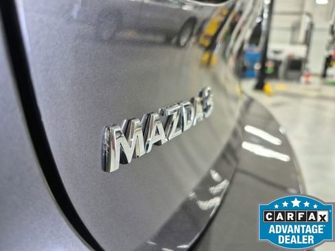 Used 2022 MAZDA MAZDA3 s FWD image 35