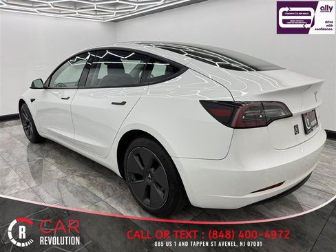 Used 2022 Tesla Model 3 Long Range AWD/4WD image 4