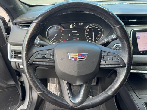 Used 2019 Cadillac XT4 Sport w/ Cold Weather Package AWD/4WD image 33