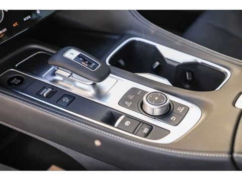 New 2026 INFINITI QX60 Luxe image 18