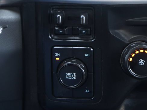 Used 2024 Ford F250 XLT AWD/4WD image 27
