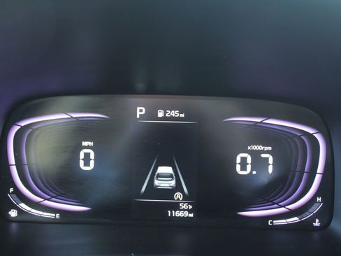 Certified 2025 Kia Soul LX image 28