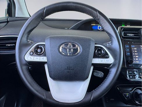 Used 2016 Toyota Prius Four Touring w/ Premium Convenience Package FWD image 12