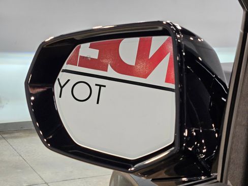 Used 2025 GMC Yukon AT4 Ultimate image 20