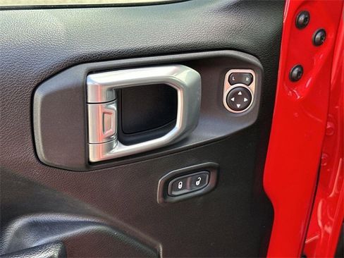 Used 2021 Jeep Gladiator Sport image 21