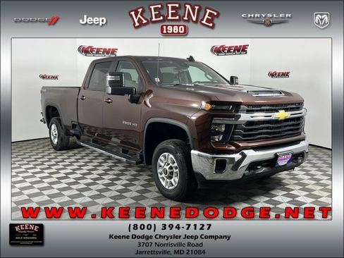 Used 2024 Chevrolet Silverado 2500 LT image 1