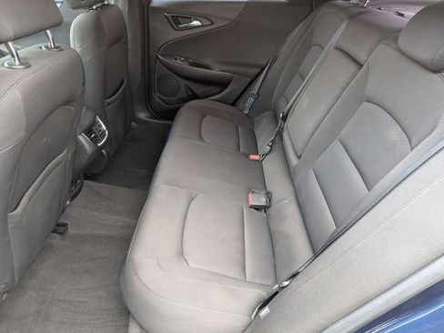 Used 2018 Chevrolet Malibu LT image 25