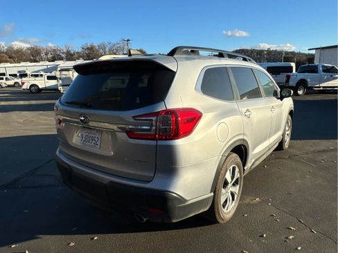 Certified 2024 Subaru Ascent Premium w/ Convenience Package image 5