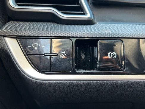 Certified 2024 Kia Sportage LX image 18