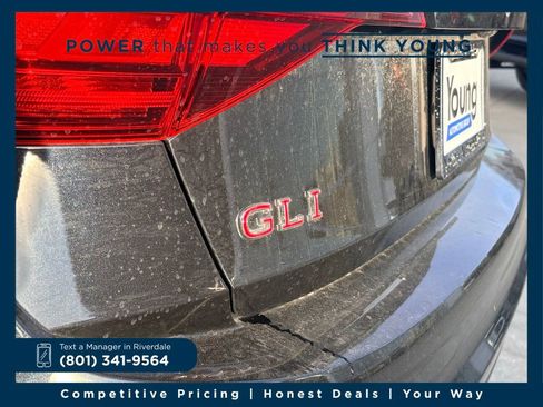 Used 2022 Volkswagen Jetta GLI Autobahn image 7
