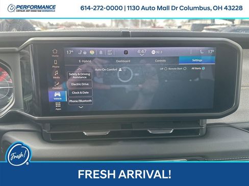 Used 2025 Jeep Wrangler Unlimited Sahara image 20